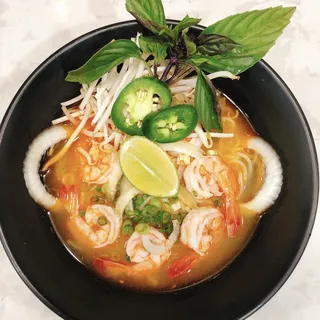 PHO SPICY TUM YUM SHRIMP