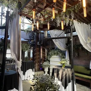 Outdoor patio brunch