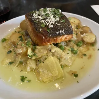 Horseradish Crusted Salmon