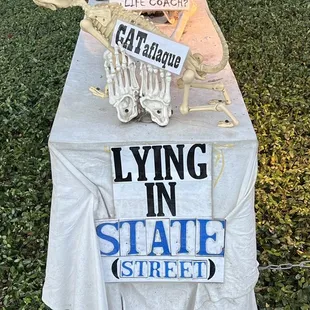 Lying in State Street