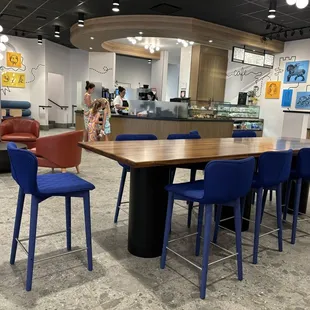 Table for large groups