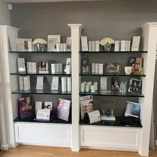 Our FAB medical grade skin care line. SENTE is a cutting edge skin care regime that targets tone, texture, tightening and anti aging.