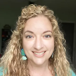 Christine R.