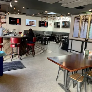 Spacious Dining Area