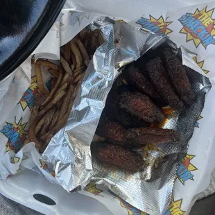 Smacking Lemon Pepper Wings &amp; Fries