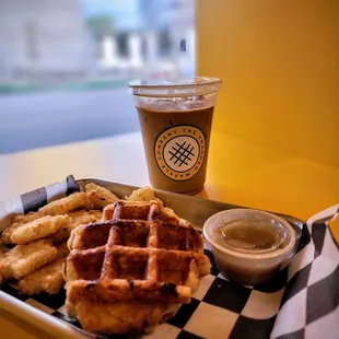 The Hazy latte &amp; the Stinger Sammie