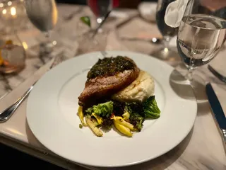 Jubans Restaurant and Bar