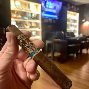 Plenty of cigars for every pallet