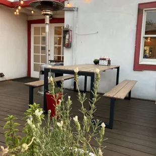 Cute outdoor dining