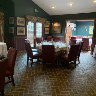 sushi and sashimi, interior