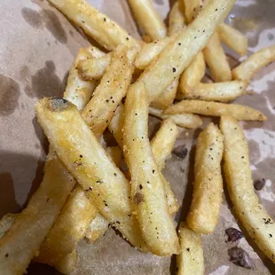 Fries are 4/5, with the ranch, it's 5/5!