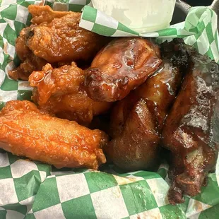 Fried honey hot wings &amp; smoked bbq wings.