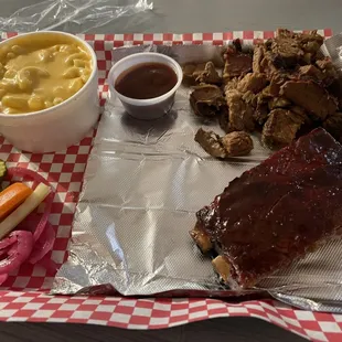 St Louis River, brisket, and Mac&amp;Cheese
