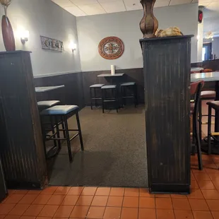 an empty restaurant