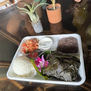 Lau Lau