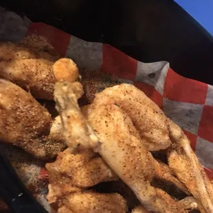 The frog legs were really juicy just too hot for me. I'm gonna go back and try the garlic for sure though