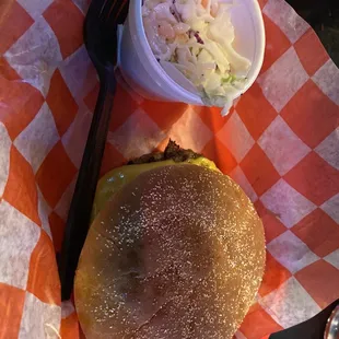Burger, coleslaw