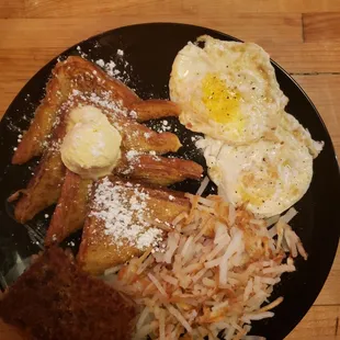 The French toast, goetta, hashbrowns and eggs... Yumm