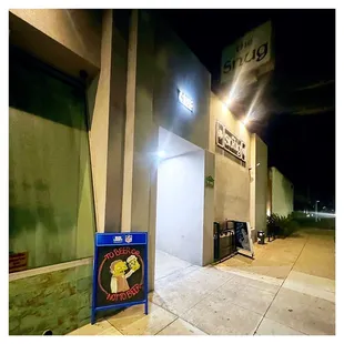 a sign outside of a restaurant