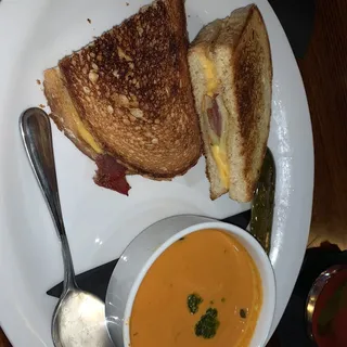 Social Grilled Cheese Sandwich