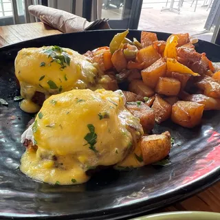 Crab Cakes Benedict