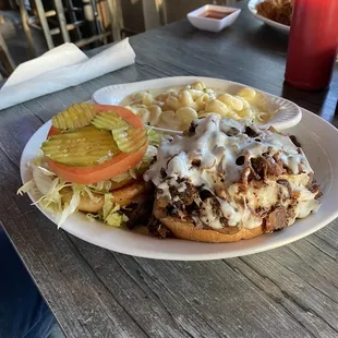 The Hangover burger w Smoked Gouda Mac &amp; Cheese