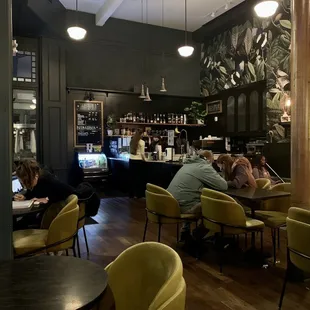 sushi and sashimi, interior