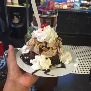 Warm Brownie Sundae