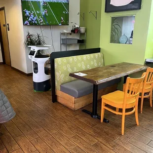 Robot Waiter