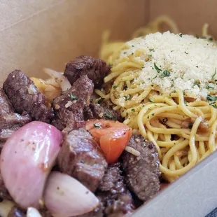 Garlic noodles with beef