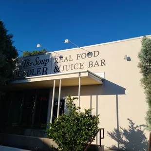 Enter here for soup. Or a smoothie. Or juice.