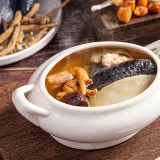 F2. Stewed Soup with Tender Chicken and American Ginsen