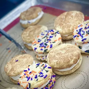 Sandwich cookies