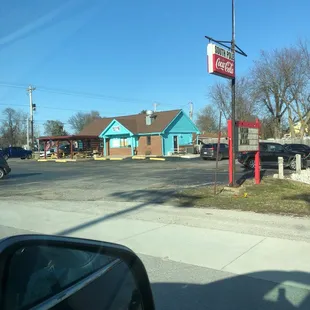 a view of a motel across the street