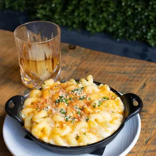 TSG Mac n Cheese with gruyere &amp; smoked gouda, cavatappi pasta,
cornflake crumbs