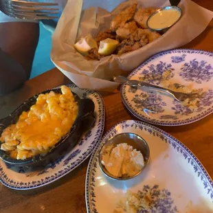 Fried oyster &amp; fish w/ Mac and cheese