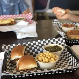 Jackfruit Sliders