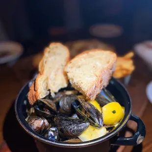 Mariniere Mussels | Instagram: GaoGirlsGrubbin