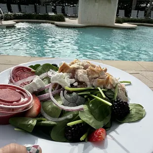 Spinach and Arugula Salad with chicken