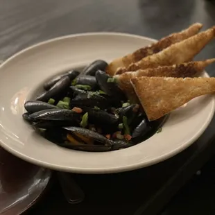Ginger Garlic Mussels