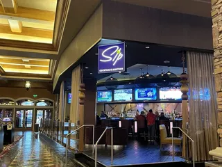 Sip Cocktails & Martinis