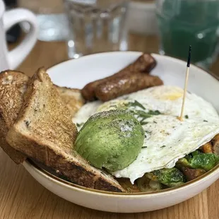 Hens hash with avocado, herby chicken sausage, and multigrain toast!