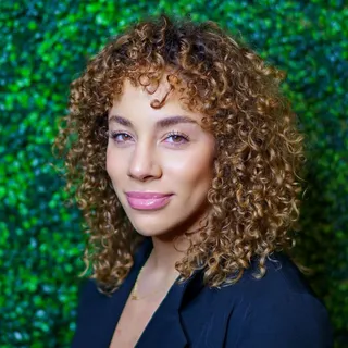 Hallie Sahara L.