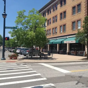 a view of a street corner