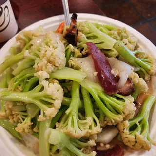 Sauteed Cauliflower with Chinese Sausage