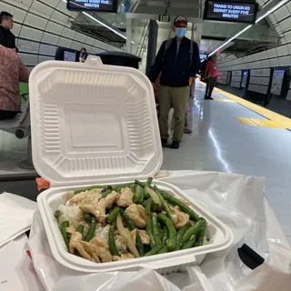 Chicken with String Beans Rice Plate