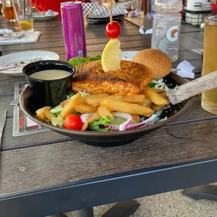 Salmon salad