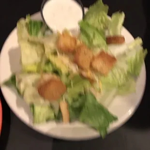 Blurry side salad w/ranch