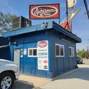 downtown riverside bar and grill