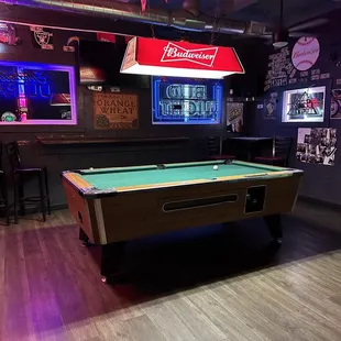 Pool table